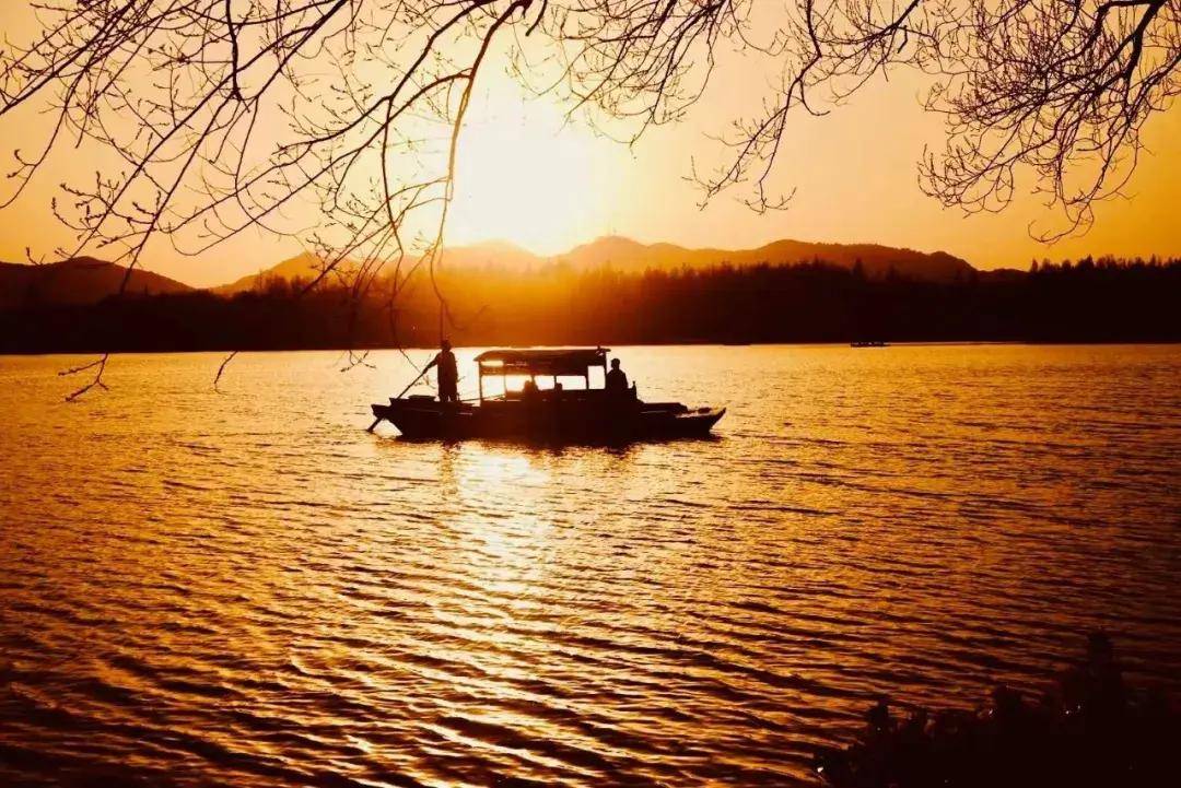 九游娱乐文化：2024国际移民及出入境服务行业杭州峰会圆满结束(图2)