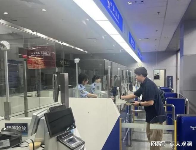 南沙边检站落实144小时过境免签政策(图1)