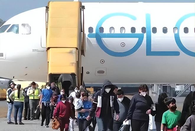 美国正式通知中国二次包机遣返中方非法移民我方迅速表态(图1)