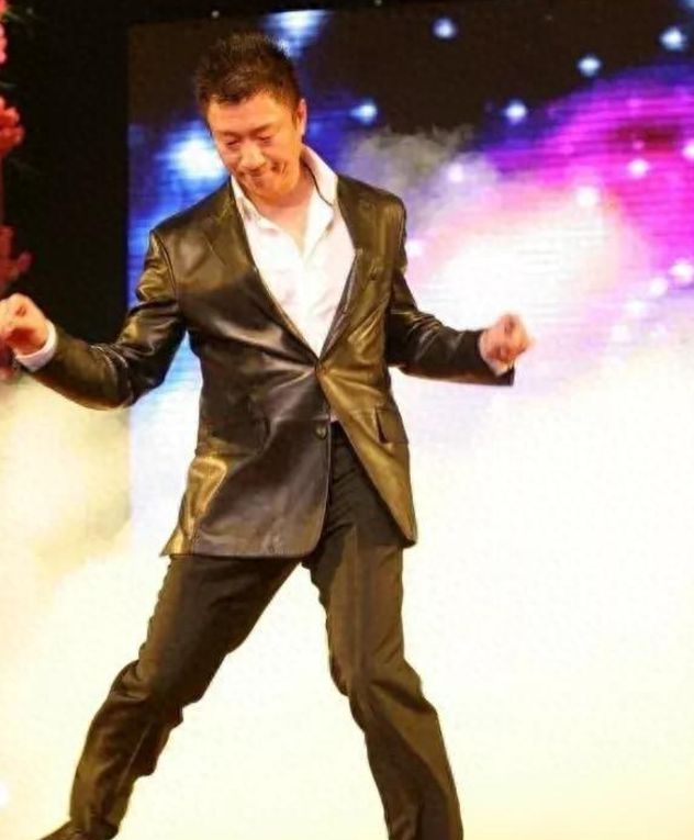 事实证明！被传移民海外三年销声匿迹的孙红雷活得自在且明白(图6)