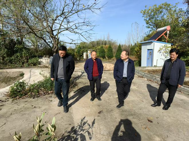 九游娱乐文化：信阳市水库移民安置服务中心组织专家对市部分县区移民后扶政策执行情况进行市级监督评估(图1)