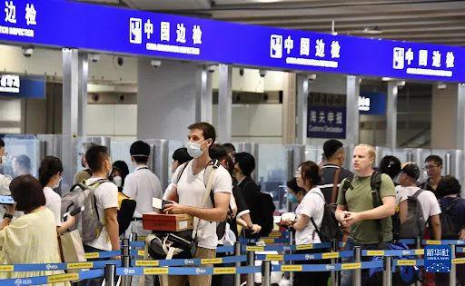 重大突发！中国官宣爆炸性入境新政澳洲等数十国全部在内！(图11)