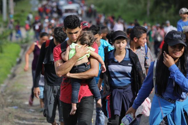 特朗普归来美国移民的天塌了！润人往国内回流我们该不该收？(图11)