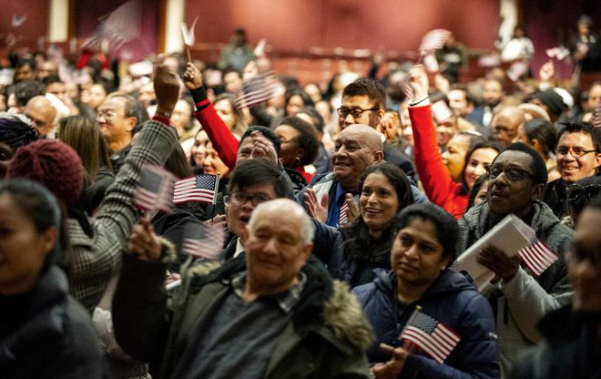 美国绿卡和美国国籍是什么关系？两者有什么区别？(图12)