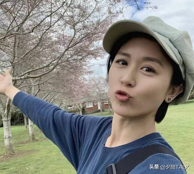 香港知名女星唐宁退圈移民新西兰全身肌肉不再甜美变化有点大昔日甜美女神变身金刚芭比(图1)