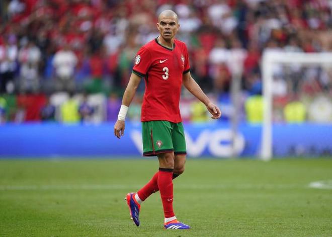 九游娱乐文化：深度揭秘：作为“全球雇佣军”集体的巴西归化球员(图8)