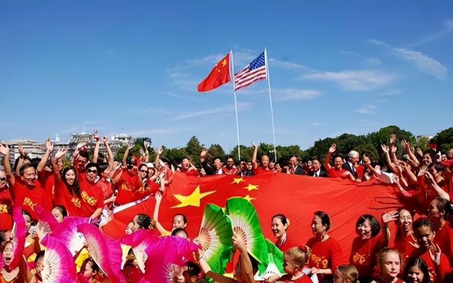 九游娱乐文化：想回归祖国的中华胶呼唤移民新政策你怎么看？(图3)