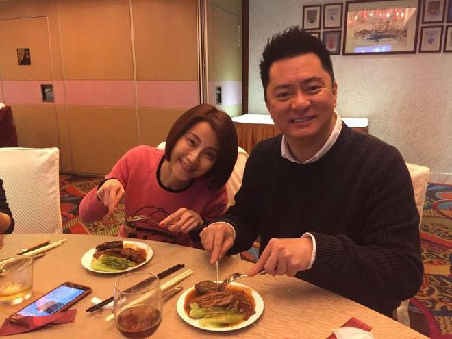 52岁前港姐冠军移民加拿大开茶餐厅熬到残曾在香港开茶餐厅倒闭收场(图8)