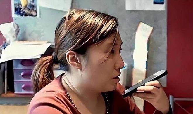 九游娱乐：香港女教师放弃4万月薪和丈夫移民英国后当起了流水线工人(图5)