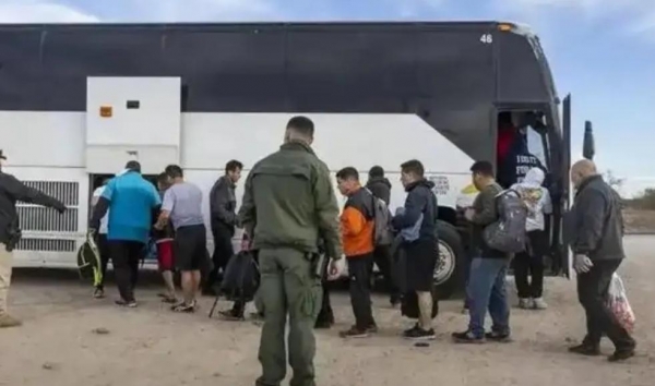 53万在美移民身份被撤销43国公民面临入境限制美国移民政策升级(图3)