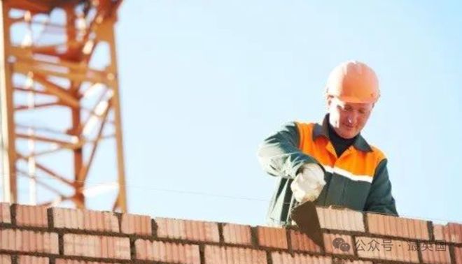 移民政策收紧前‘最后的疯狂’？英国急招海外工签建筑工包吃包住五年永居！(图7)