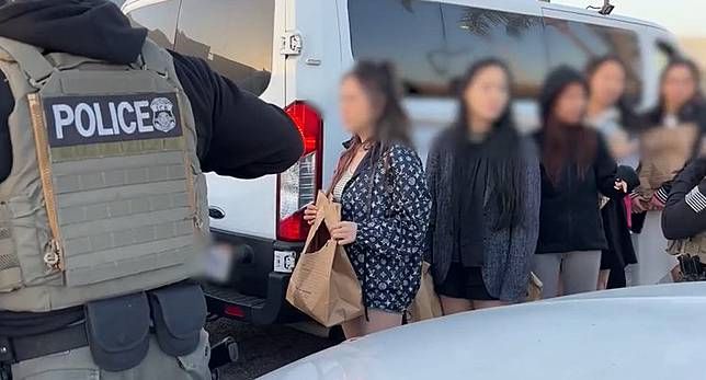 美移民局突击搜查地下夜店拘36人(图1)