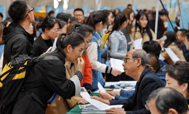 中日“抢人”大战？日本不欢迎外来移民为何每年吸纳大量中国人(图3)