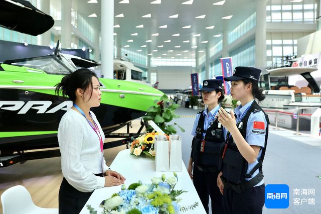 九游娱乐：第五届消博会首设三亚国际游艇展区三亚边检站靠前服务护航口岸安全稳定(图3)