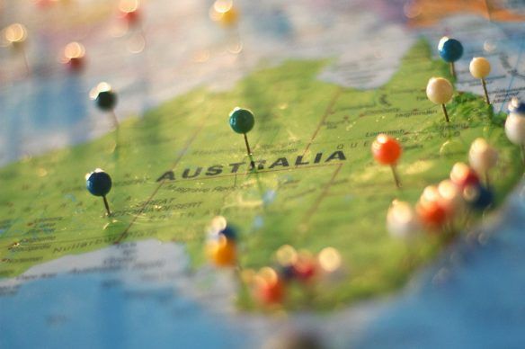 九游娱乐文化：存款50万澳元被澳政府拒签+拉黑三年！这些移民新规正在逼退中国家庭(图2)