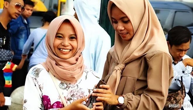 世界华人最多4个国家美国只能排倒数第二第一名华人两遭清洗(图18)