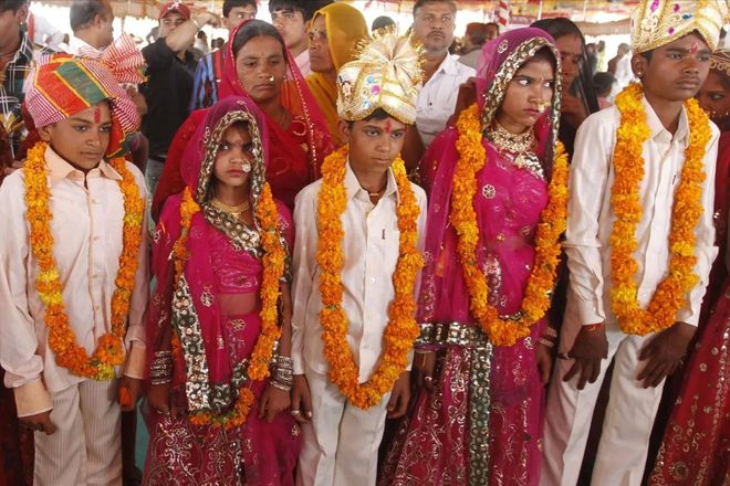 印度移民正在加拿大疯狂建神像越建越高！加拿大人要绷不住了(图8)